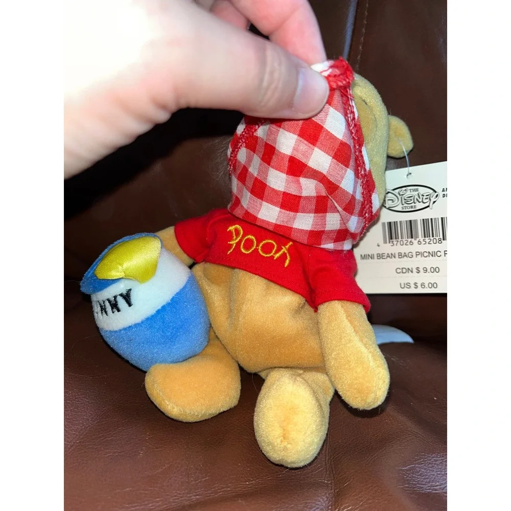 Disney Store Winnie the Pooh Mini Bean Bag Plush Gingham‎ Scarf Honey Pot NWT